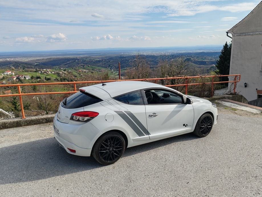 Renault Megane Coupe dCi 130 GT