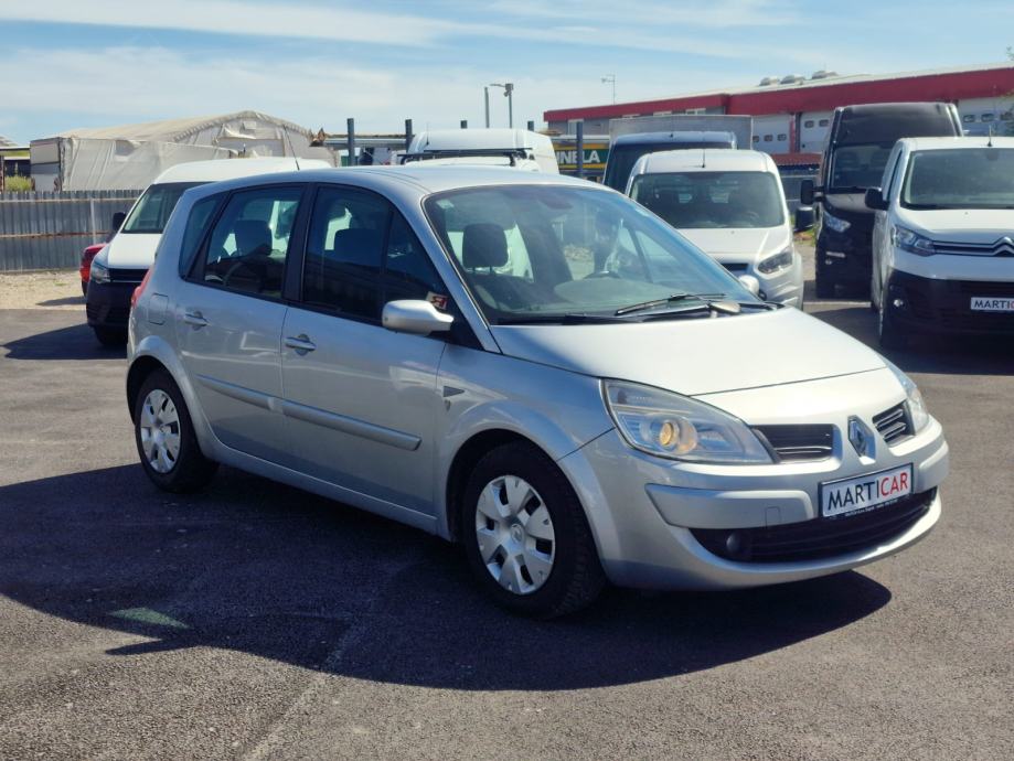 RENAULT SCENIC 1.5 DCI 2007 GOD.REG.09-2024 NAP.VELIKI SERVIS