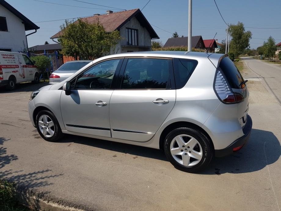 Renault scenic 2015