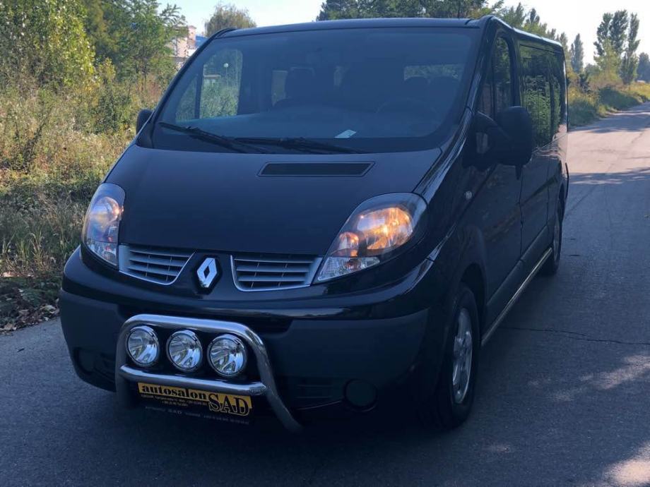 Renault trafic black edition