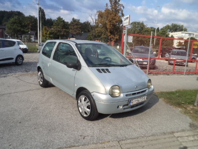 RENAULT TWINGO 1,2 BASE**REGISTRIRAN DO 20.05.25**130 000KM*POVOLJNO**