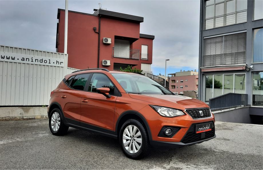 Seat Arona TSI /HR auto /rata  /reg 05/25 /Anindol