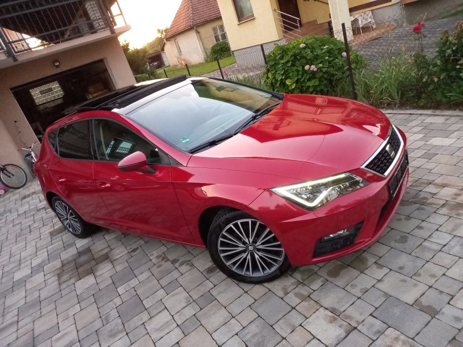 Seat Leon 2018.g
Radar✔️
Panorama✔️
LED MATRIX✔️
Servisna knjižica✔️