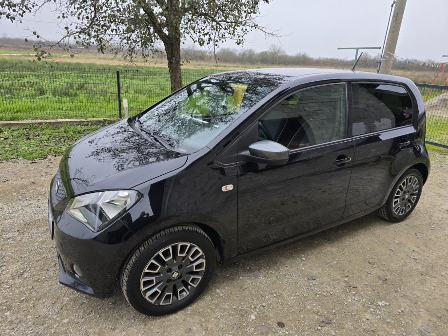 Seat Mii ful oprema, 32000km, servisna, novo