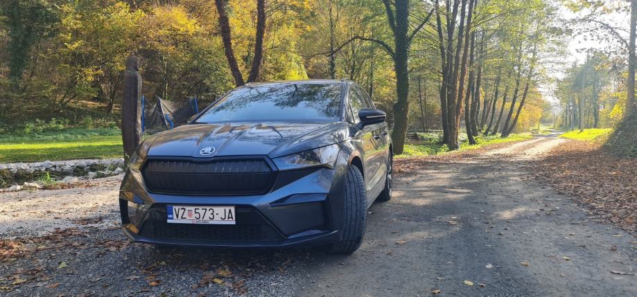 Škoda Enyaq iV Sportline Toplinska pumpa, 125kW punjenje, Matrix LED