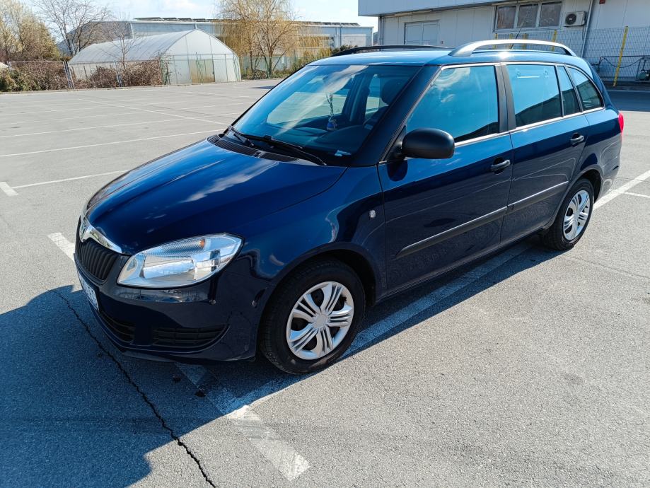 Škoda Fabia Combi 2010g. reg. 31.10,2025