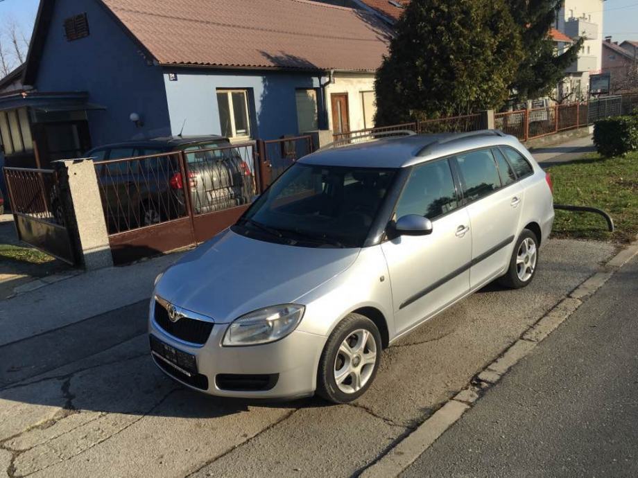 Škoda Fabia karavan 1,4 16v reg. 02/2018 *velki servis*