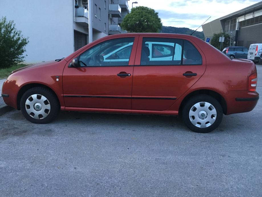 Skoda fabia sedan