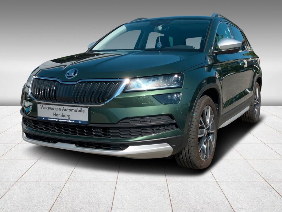 Škoda Karoq 2,0 TDI DSG 4X4 SCOUT PANORAMA ACC LED 1.VL.