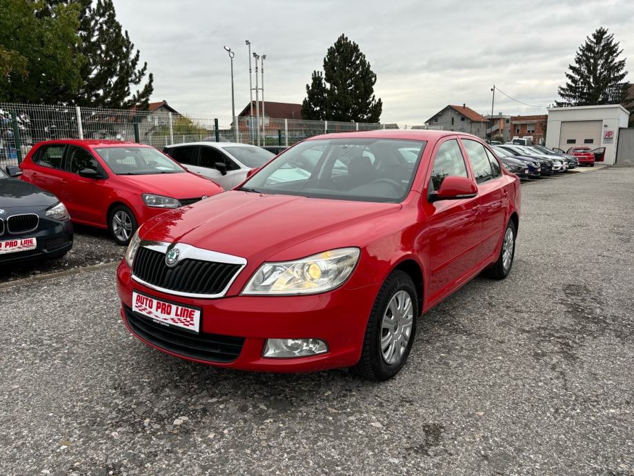 Škoda Octavia 1,6 TDI 2012. God, REG01/2025, SERVIS, Nove Gume, TOP!