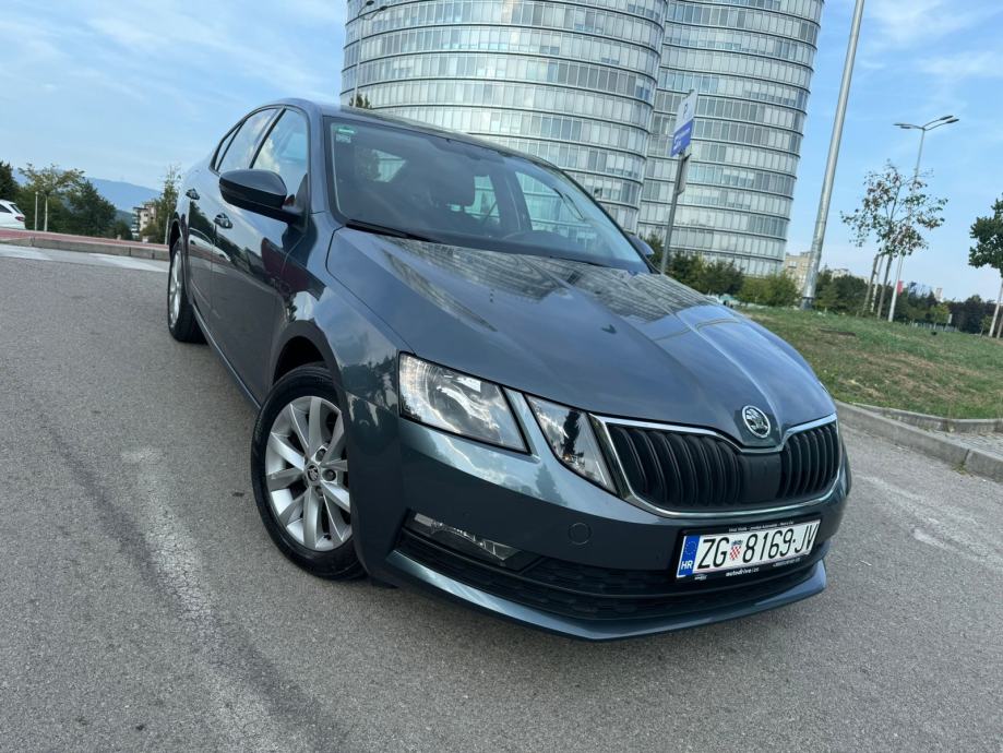 Škoda Octavia 1,6 TDI DSG FRIŠKO REG/ V SERVIS /TOP