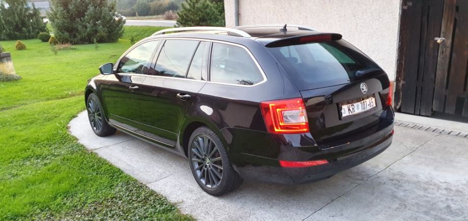 Skoda octavia black edition