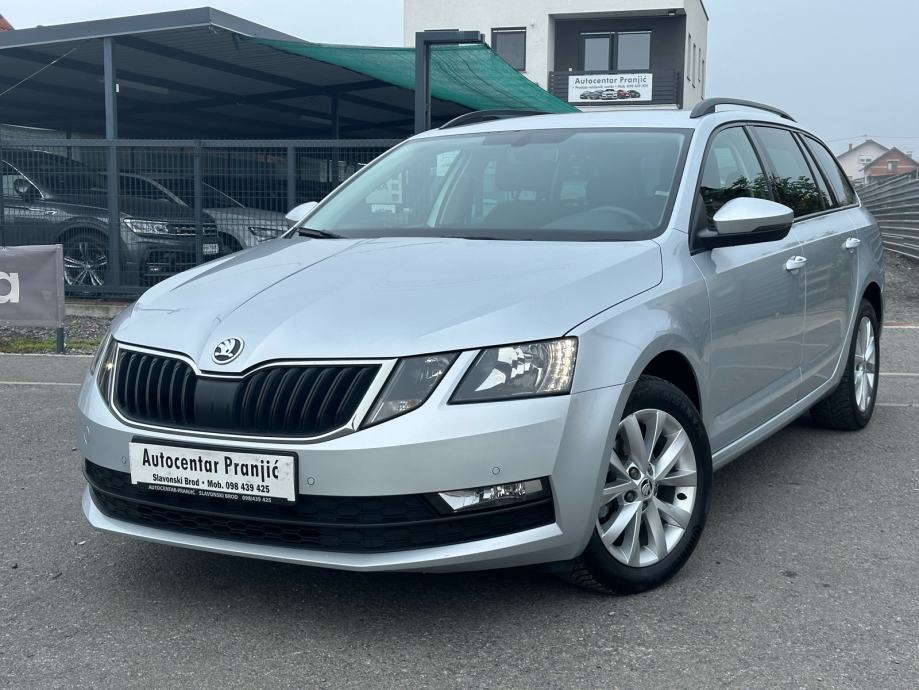 Škoda Octavia Combi 1,6 TDI /navigacija/p.senzori/car-pass/u PDV u