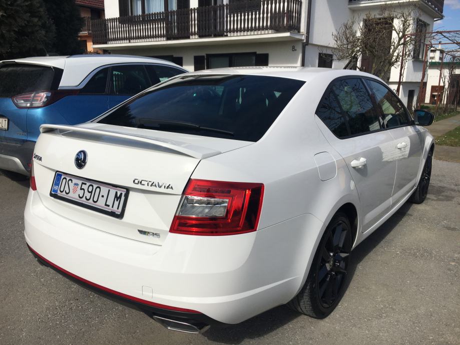 Skoda octavia rs 2016