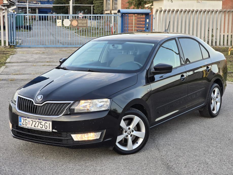 Škoda Rapid 1.6 TDI STYLE 2013g NAVI, PARKING SEZORI.. REG DO 7/2025g