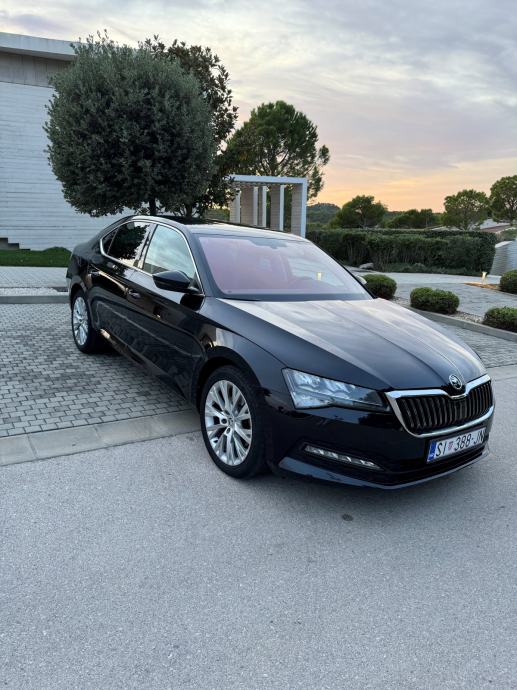 Škoda Superb 2,0 TDI automatik