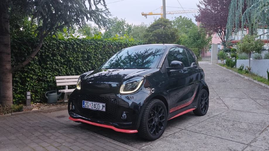 Smart EQ ForTwo  Brabus full oprema reg.10/2025