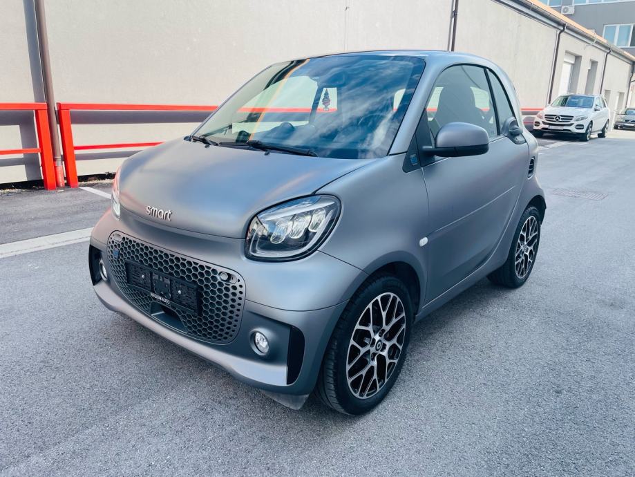 ***SMART FORTWO EQ PRIME*** LED FAROVI, 8" EKRAN, AMBIENT, KOŽa