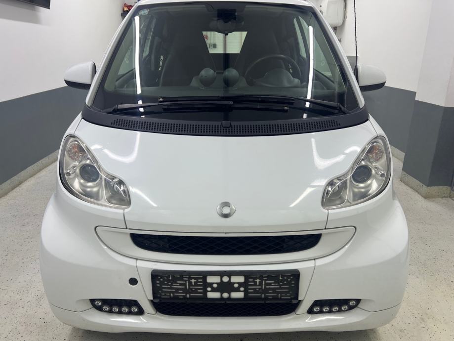 Smart fortwo cabrio AUTOMATIK , GRIJANJE SICEVA , NAVIGACIJA , 5.699E