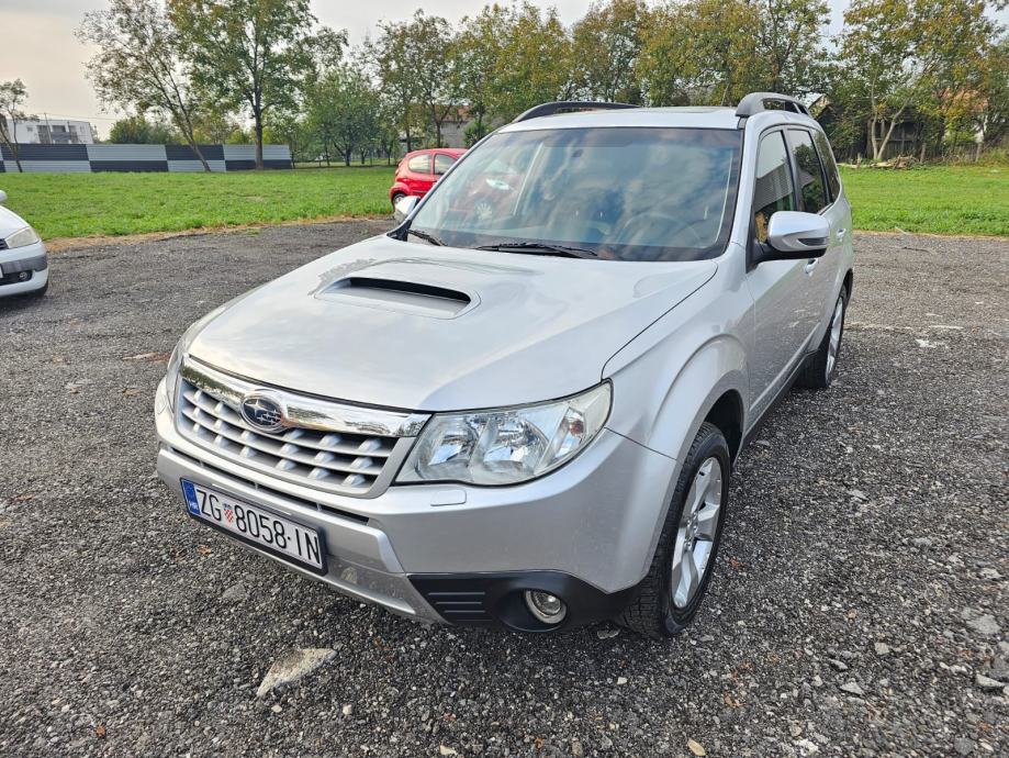 Subaru Forester 2,0 AWDAUTO ODLICAN MOGUCA ZAMJENA ZA JEFTINIJI AUTO