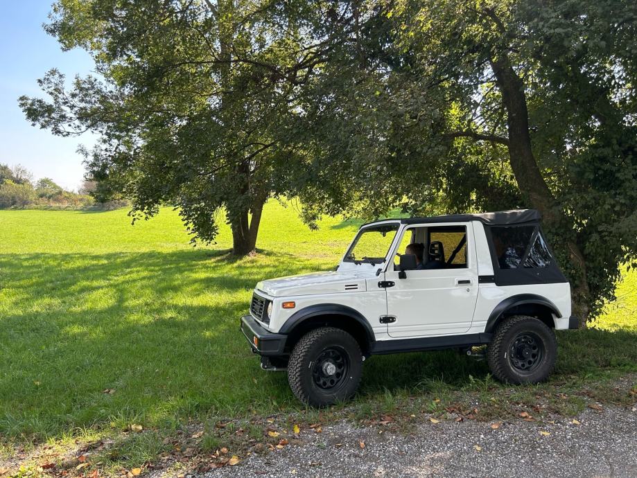 Suzuki Samurai SJ