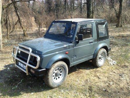 Suzuki samurai sj413