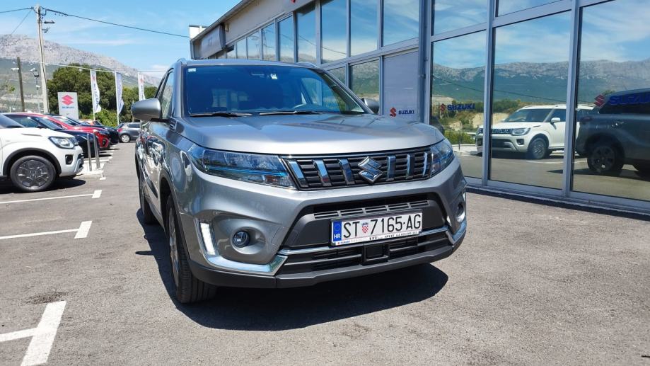 Suzuki Vitara 1,4 Hybrid 4x4 2023. reg. do 07/25 (099 2561 167)