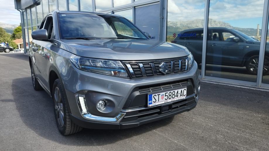 Suzuki Vitara 1,5 Hybrid/Automatik/16.000 km/2022.