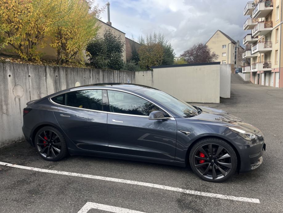 Tesla Model 3 Performance FSD, 510ks, 4x4, 82kwh, full oprema. U pdvu