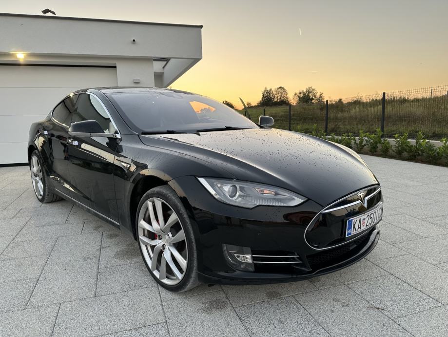 Tesla Model S P85D -772PS- DOŽIVOTNO BESPLARNO PUNJENJE -FULL OPREMA