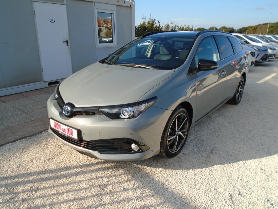 Toyota Auris 1,8 automatik HYBRID