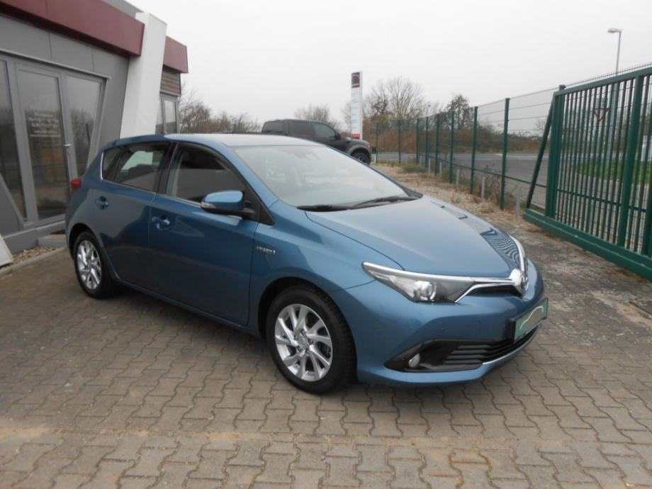 Toyota Auris 1,8 CONFORT HIBRID 136KS****