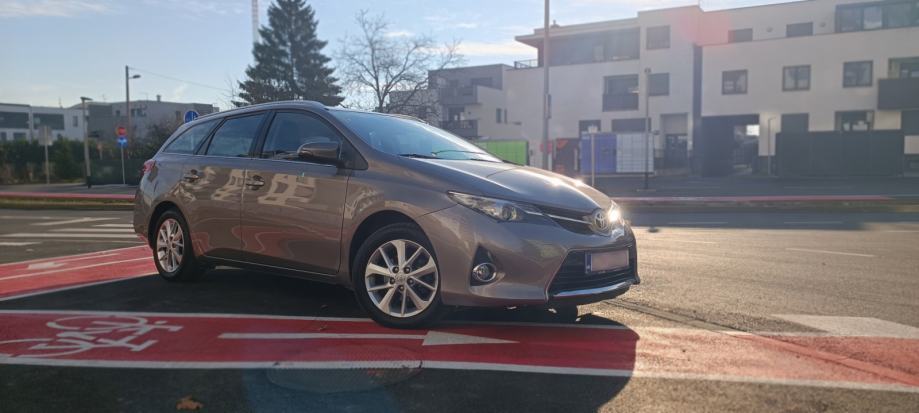 Toyota Auris karavan TS 1,6 Luna + LPG PLIN