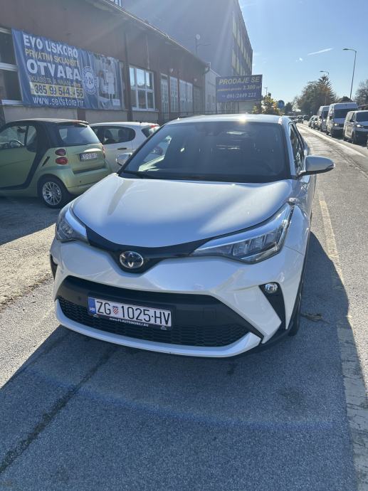 Toyota C-HR 2,0 , hybrid,automatik,kamera