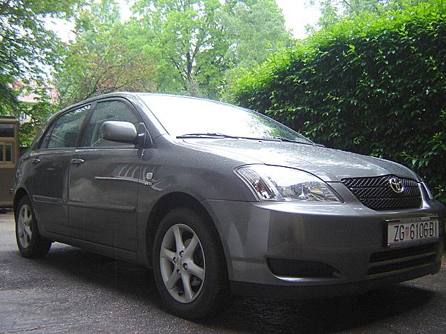 Toyota Corolla 1.4 VVT I , 2004 God.