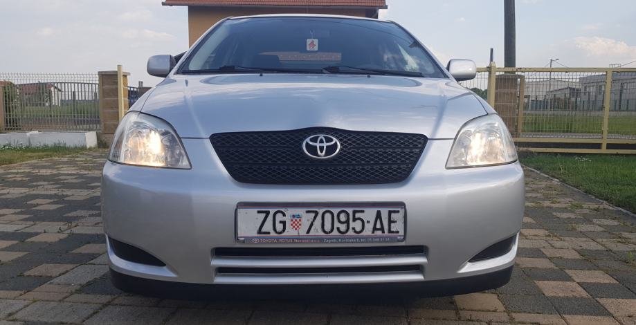 Toyota Corolla 1 6 Vvt I Reg 3 2021 2002 God