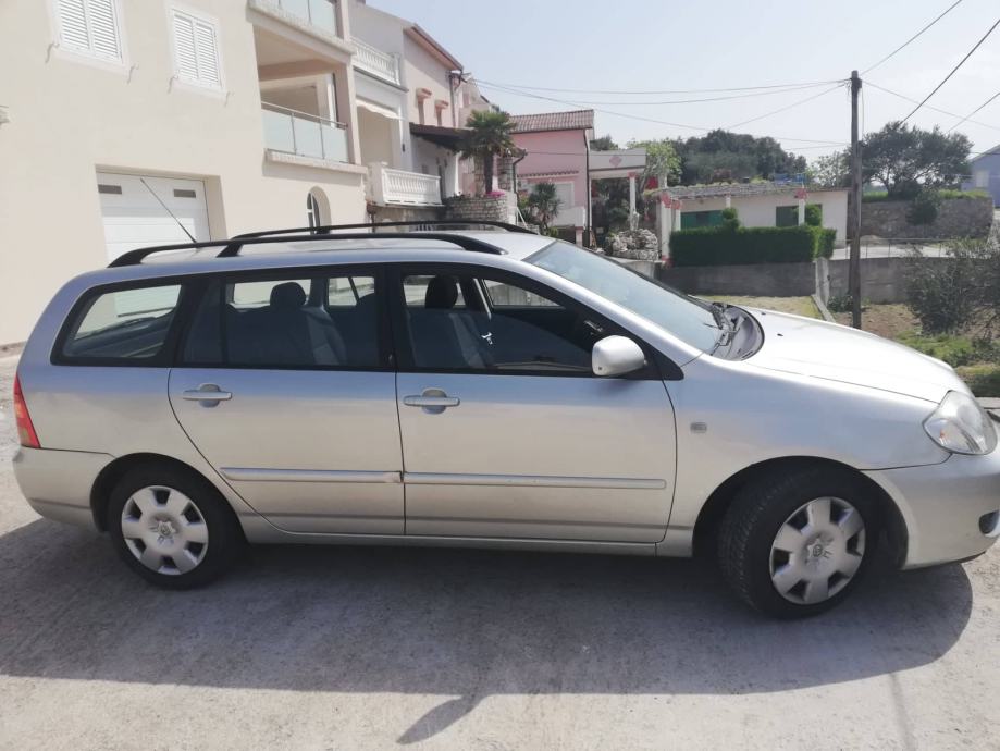 Toyota corolla caravan