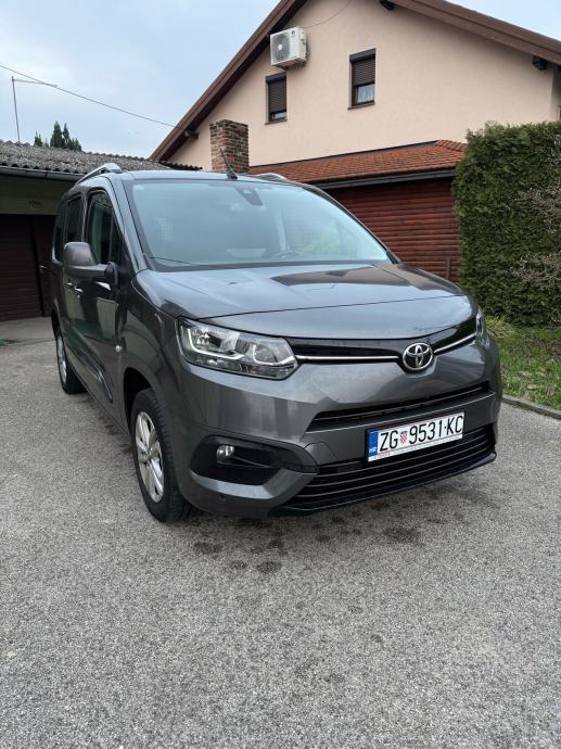 Toyota Proace City Verso Family 1,5 D-4D