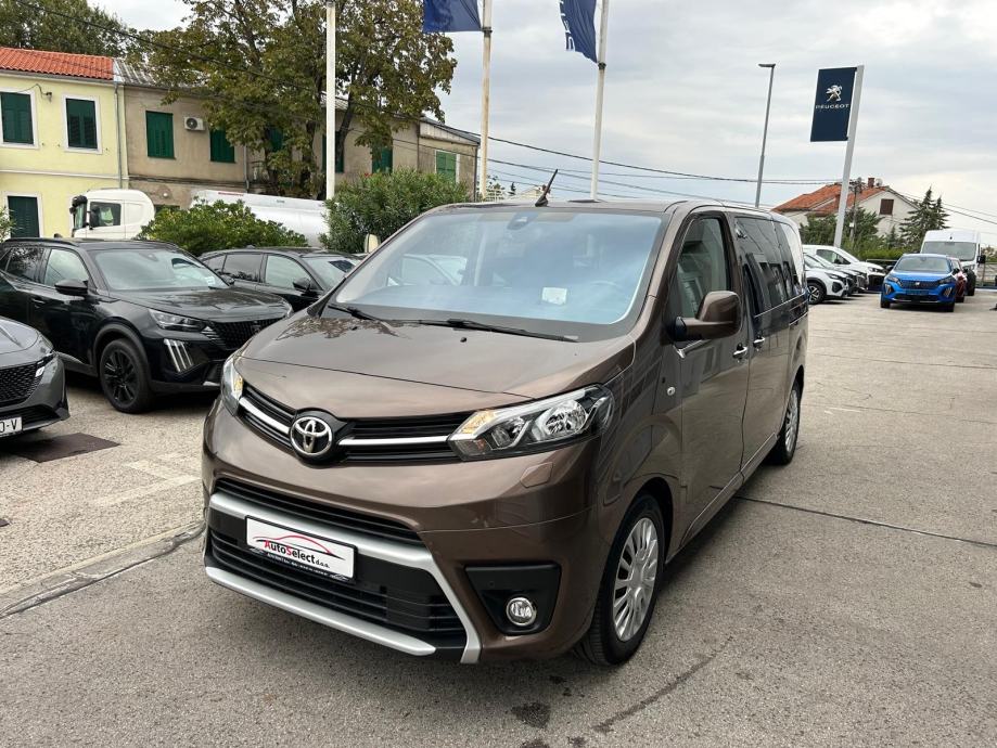 Toyota Proace D-4D - 8 SJEDALA - 100.000km - GARANCIJA -REG.1.GOD.!!!