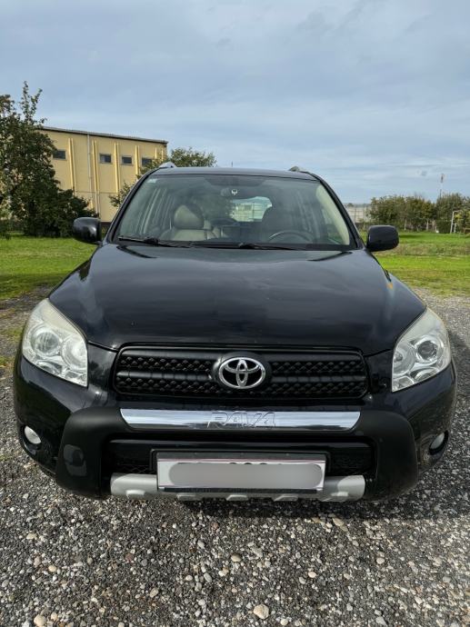 Toyota RAV4 2,2 D-4D 2007.