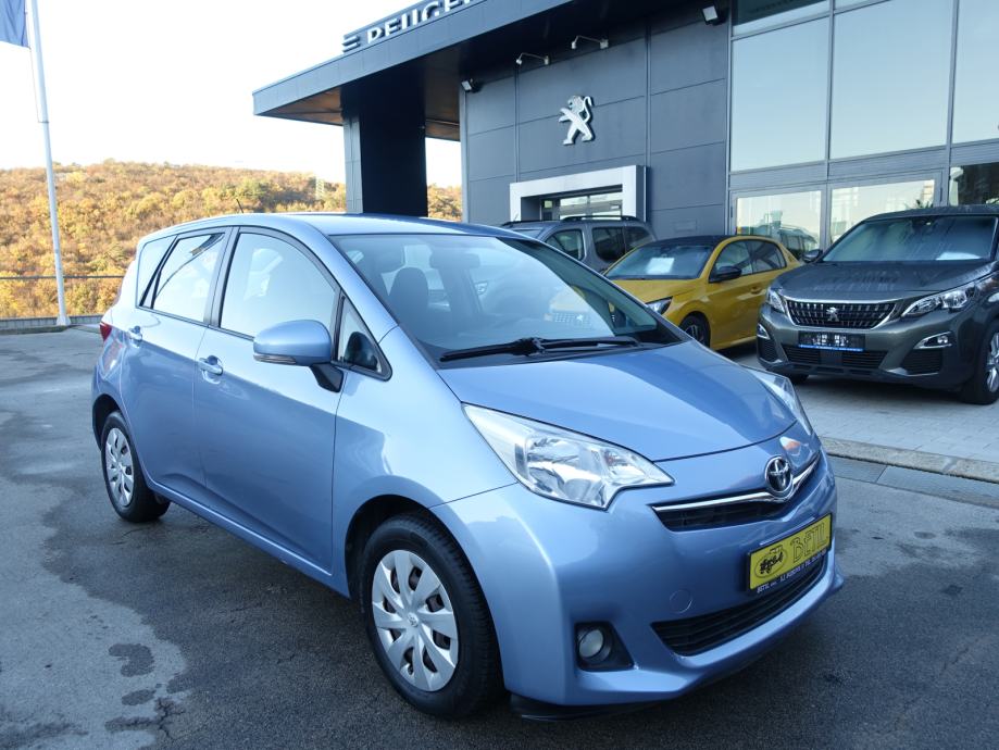 Toyota Verso-S 1,33 VVT-I / JAMSTVO + REGISTRACIJA