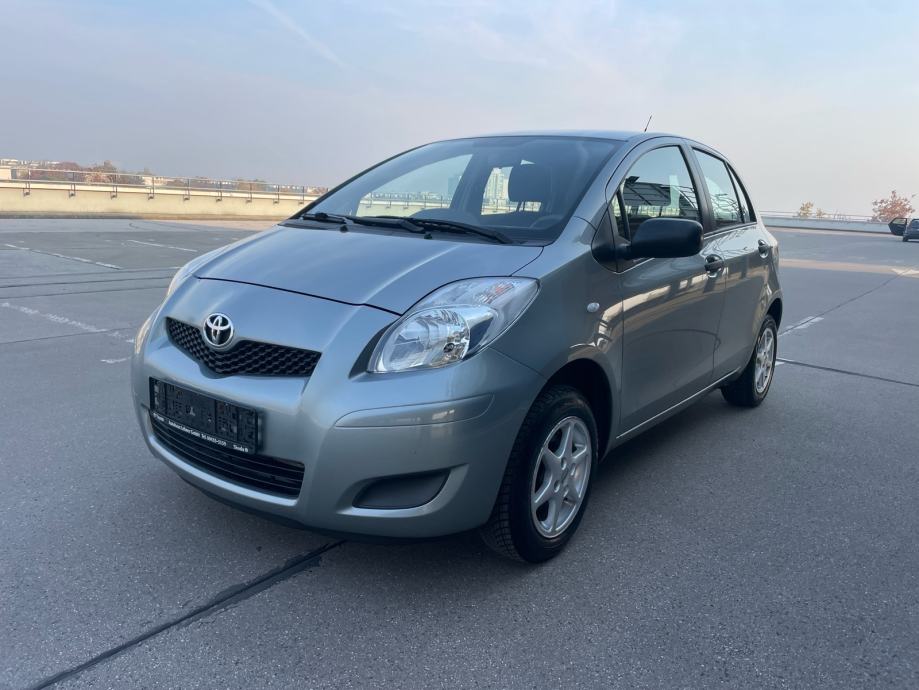 Toyota Yaris 1,0 VVT-i Cool