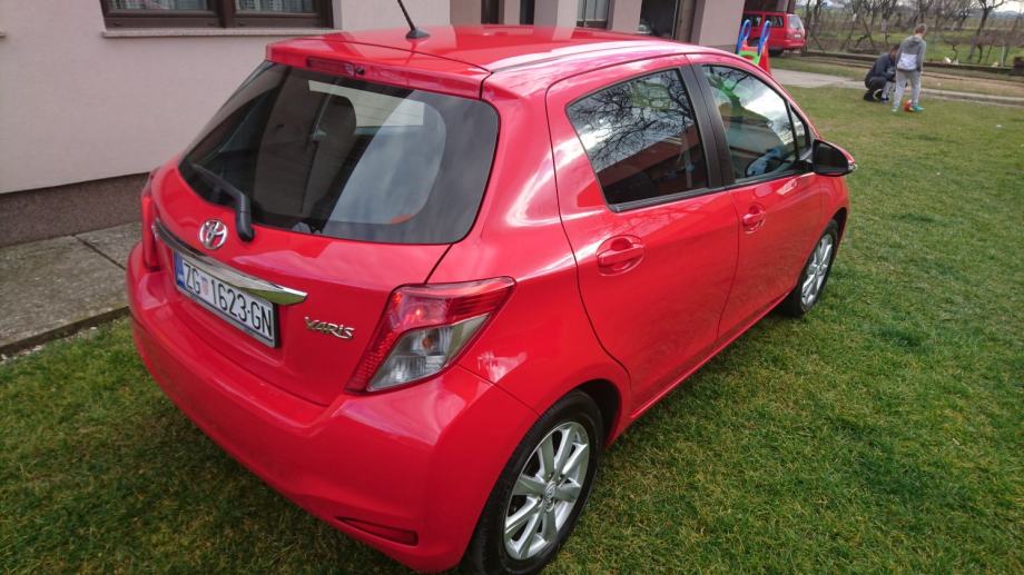 Toyota Yaris Vvt I Km Full God