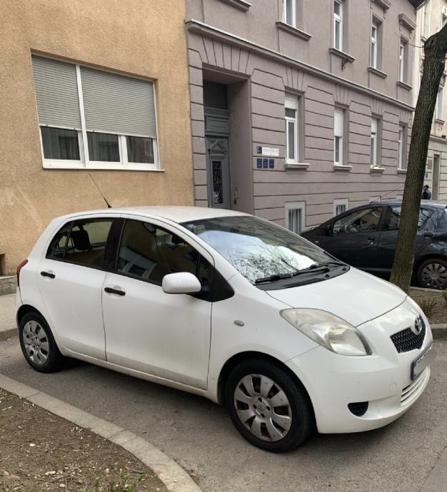 TOYOTA YARIS 1,4 D-4D / UPRAVO REGISTRIRAN❗️