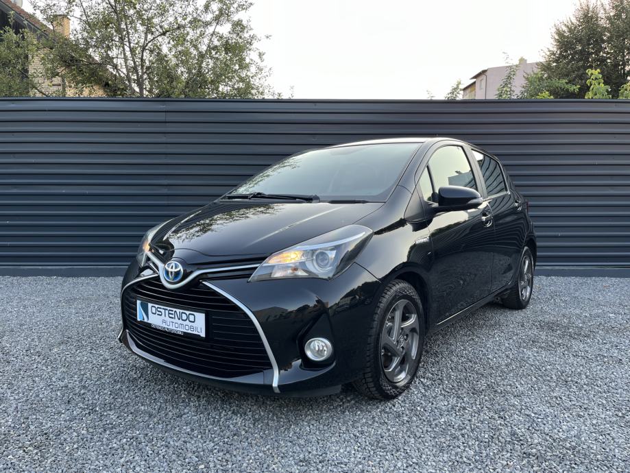 Toyota Yaris Hybrid 1,5 VVT-i automatik-NAVIGACIJA-TEMPOMAT-R KAMERA