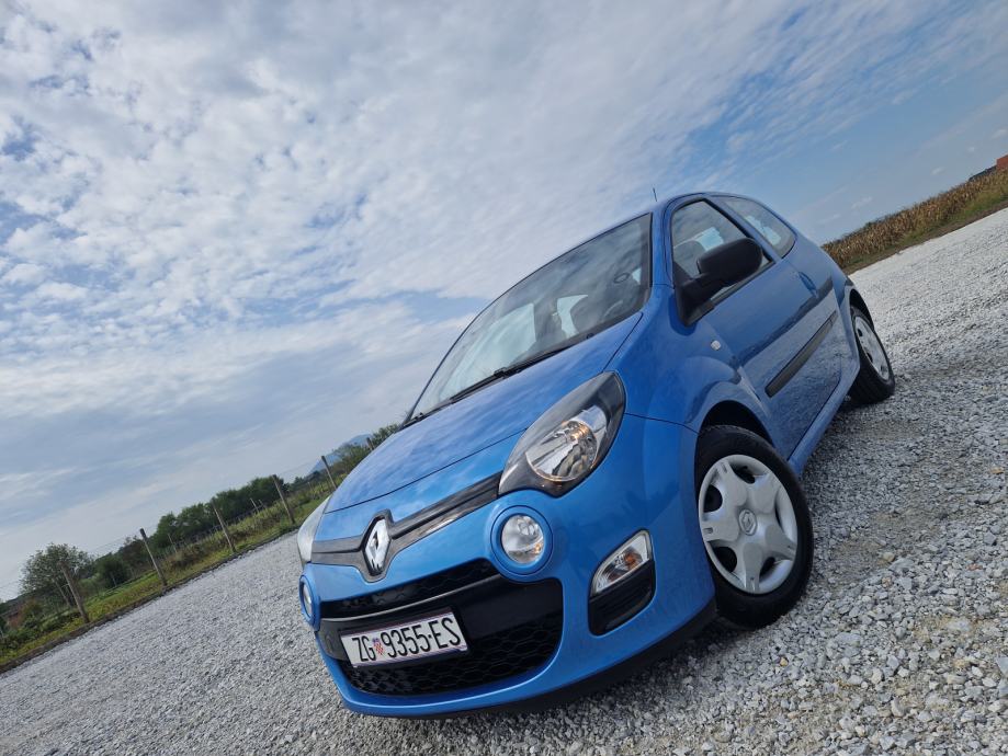 Twingo 1,2 16V Samo 37000km,Hr-Vozilo,Tempomat,Maglenke Kredit-Zamjena