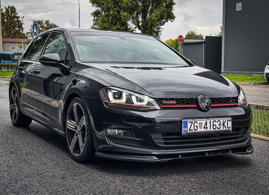 Volkswagen Golf 7 (GTI Optika)