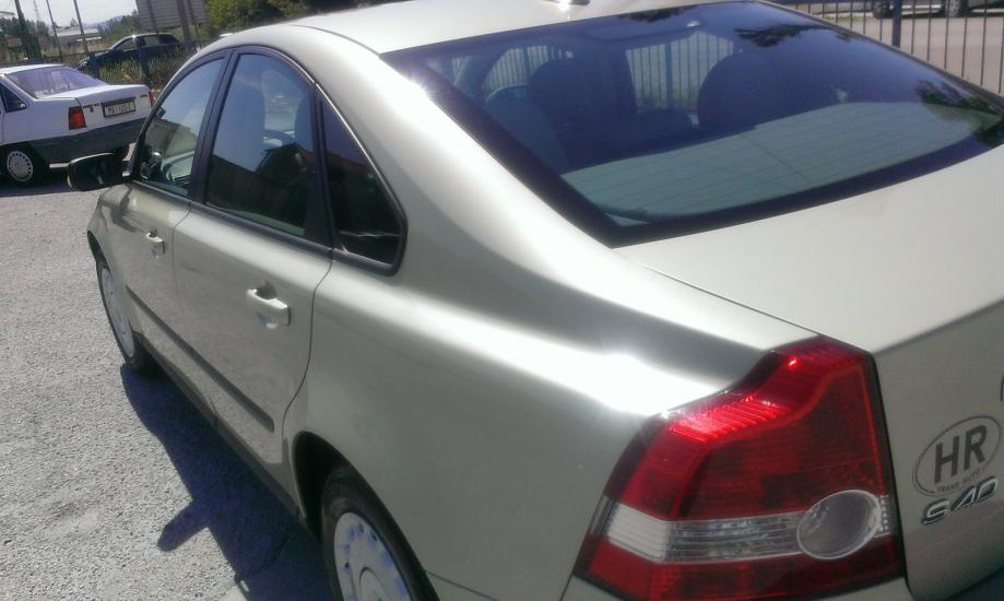 Volvo S40 1,8 - reg. 06/2015 - može zamjena za jeftinije ili skuplje