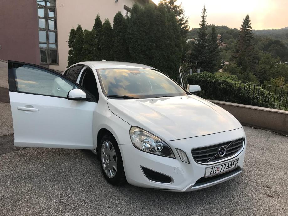 Volvo S60 D2