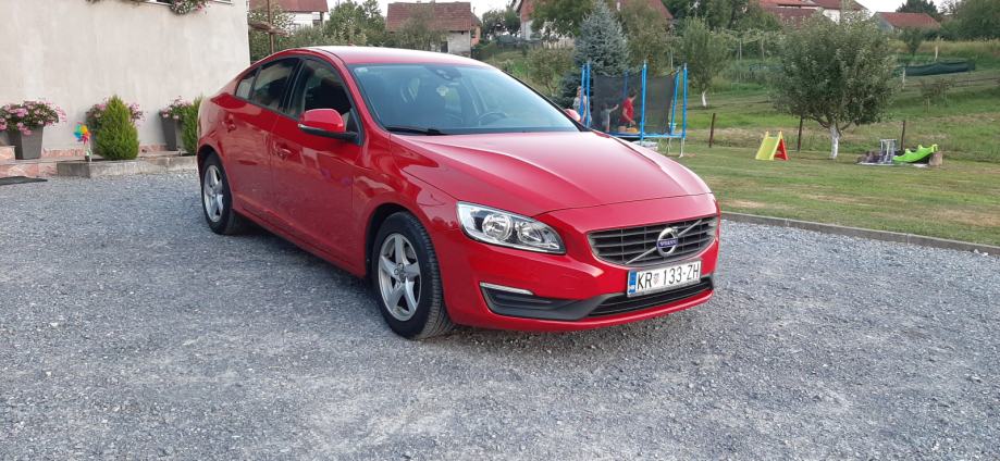 Volvo S60 D2,2017g.,154000km,TOP STANJE,VELIKI SERVIS